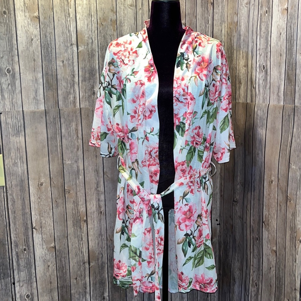 Show me your Mumu Brie robe. - Picture 1 of 8